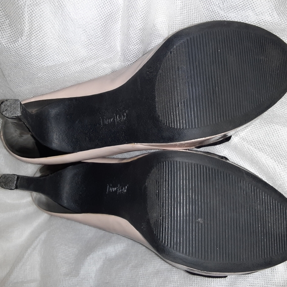 ☆LIMELIGHT TAN & BLACK HEELS W/ STRAPS SIZE 10☆ - Picture 3 of 8
